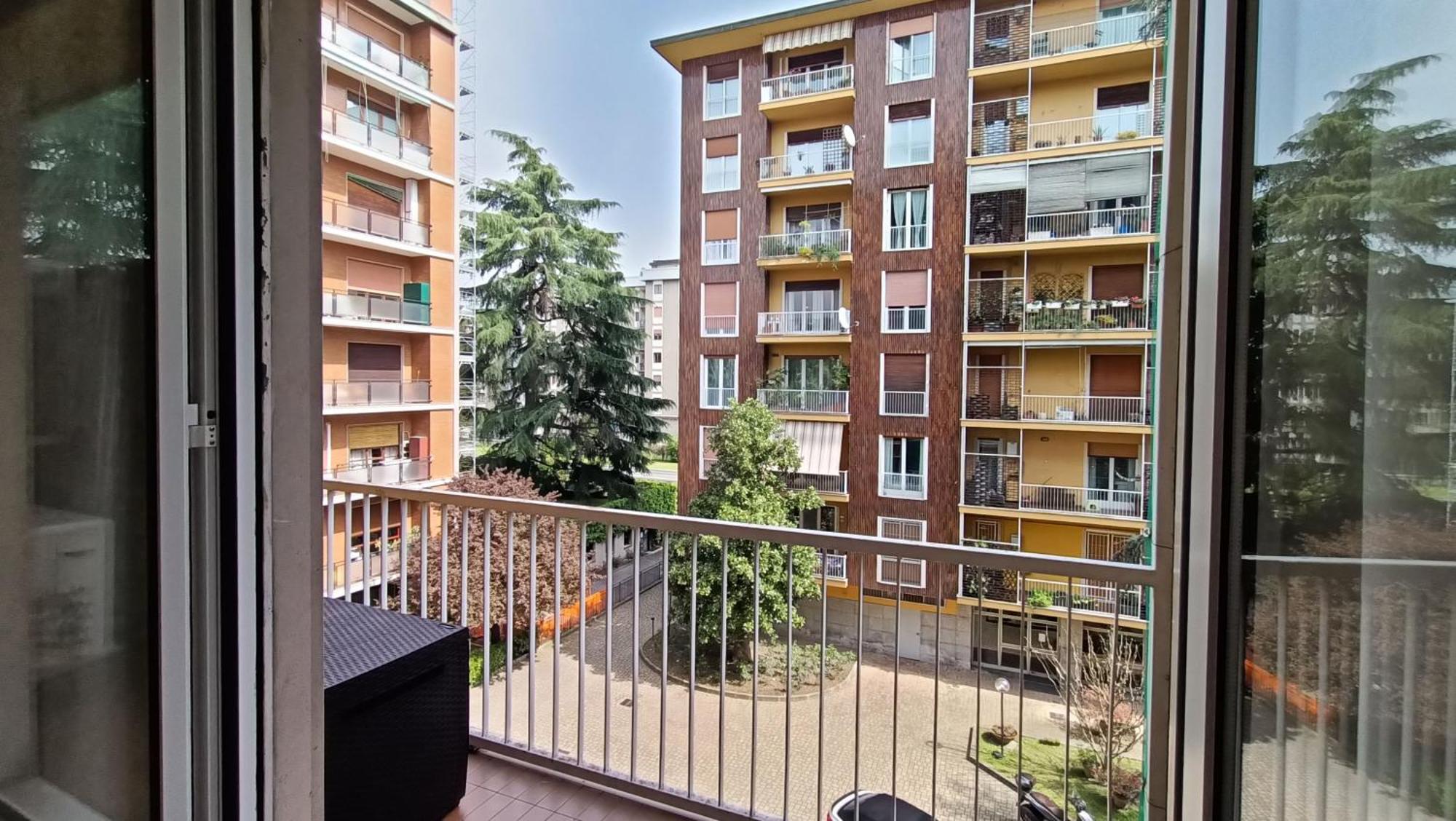 Sahi - Via Dei Ciclamini Mm1 Primaticcio, Stadio San Siro, Ospedale San Carlo 밀라노 외부 사진